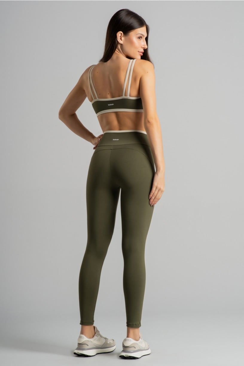 Conjunto com Chapado e Vira (Legging+Top)